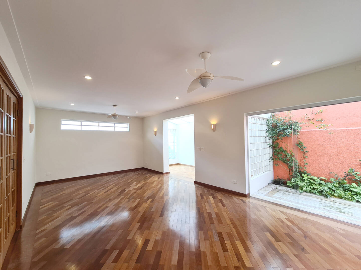 #CA 98889 - Casa para Venda em São Paulo - SP